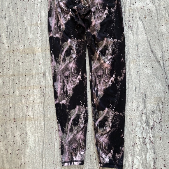 Old Navy Active Powerpress High Rise Go-Dry Leggings Marble Pink/Black TALL M - Picture 6 of 6
